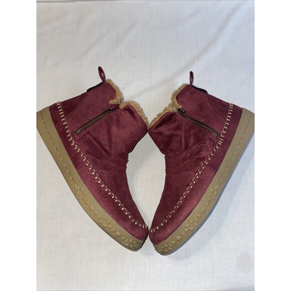 Muk Luks Women’s Zip Side Boots Size 12 M Raspberry Fabric Comfort Warmth Relax - Picture 1 of 12